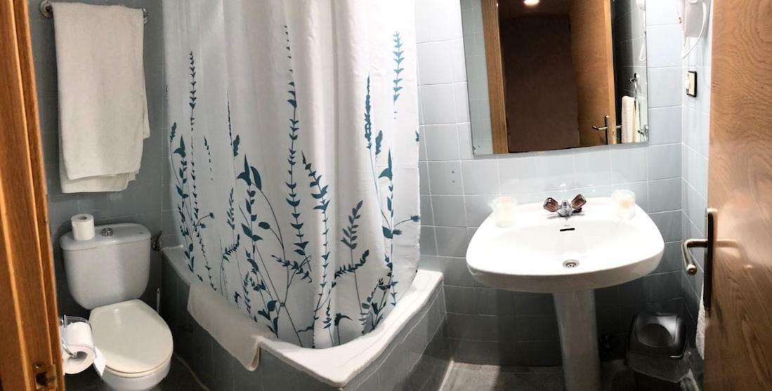 Hostal El Arco Almazan Luaran gambar