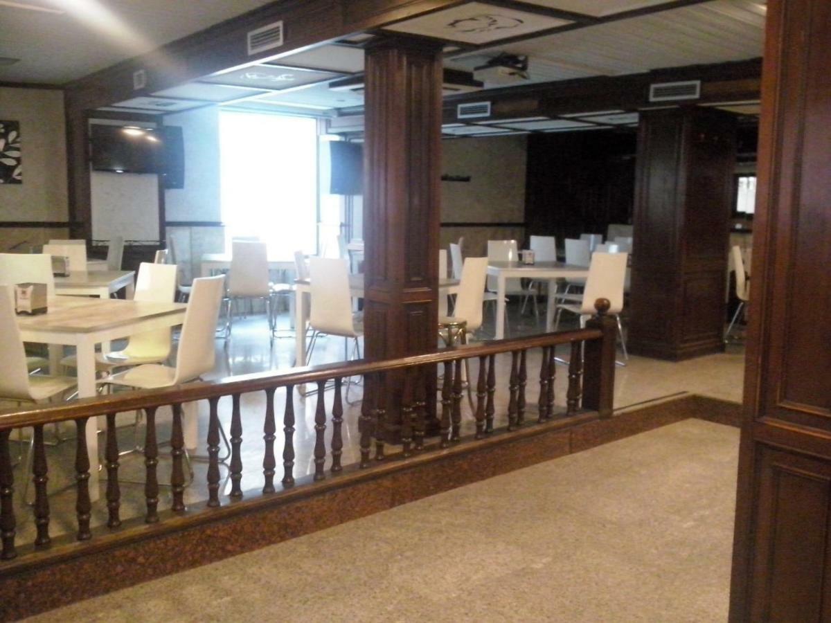 Hostal El Arco Almazan Luaran gambar