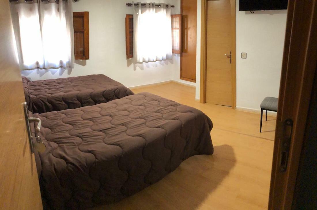 Hostal El Arco Almazan Luaran gambar